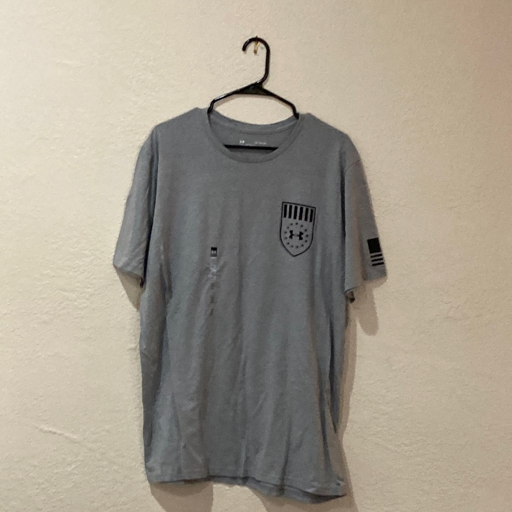 Men’s NEW XL Under Armour Heatgear T-Shirt Gray